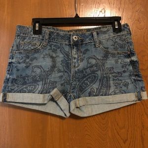 Arizona Jean Co. distressed cuffed paisley print denim jeans shorts juniors 5